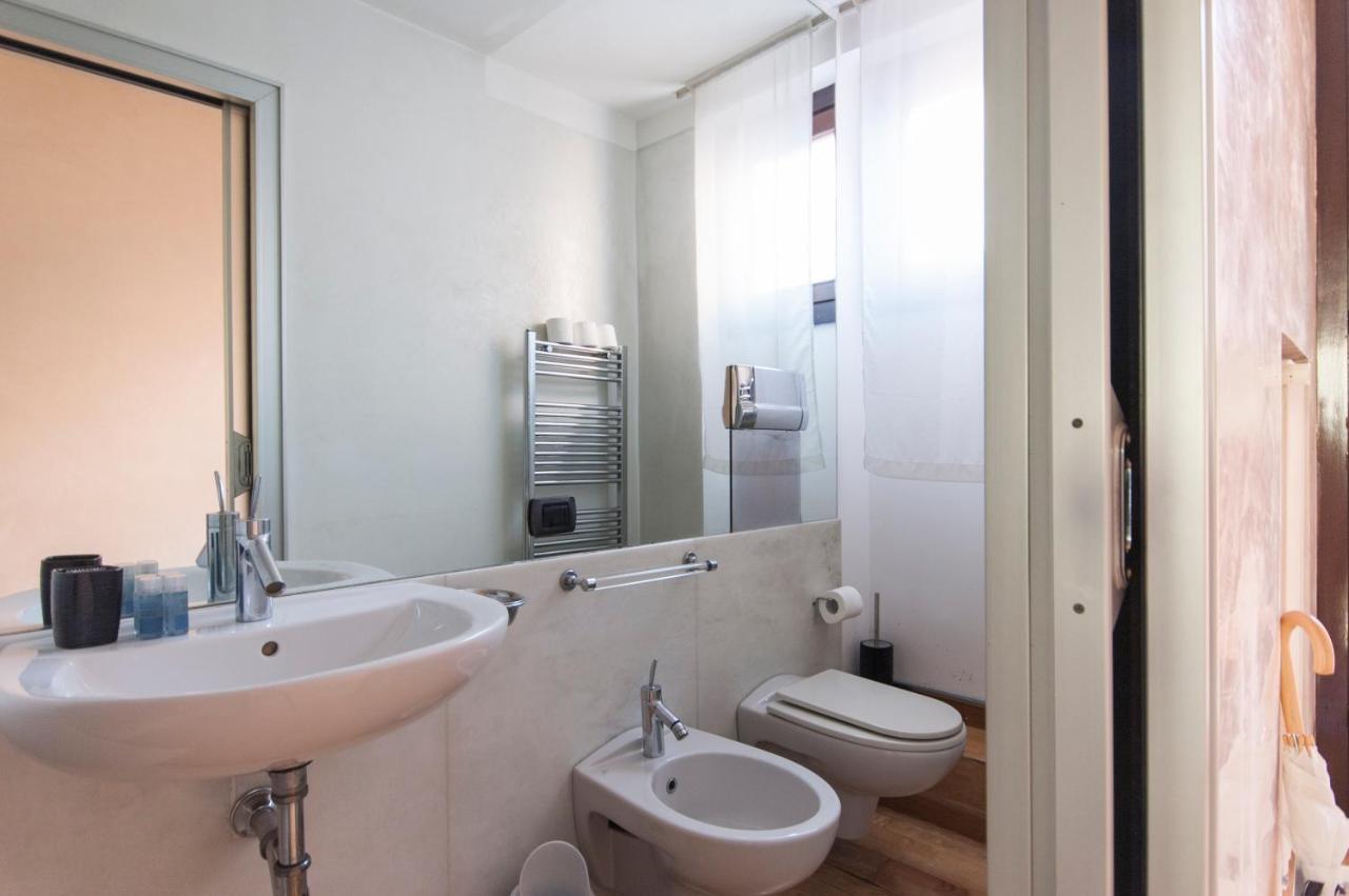 Youhosty - Duomo Studio Apartment Mailand Exterior foto