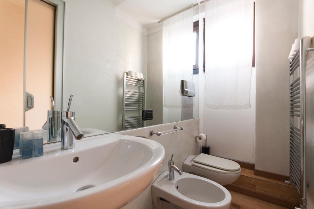 Youhosty - Duomo Studio Apartment Mailand Exterior foto